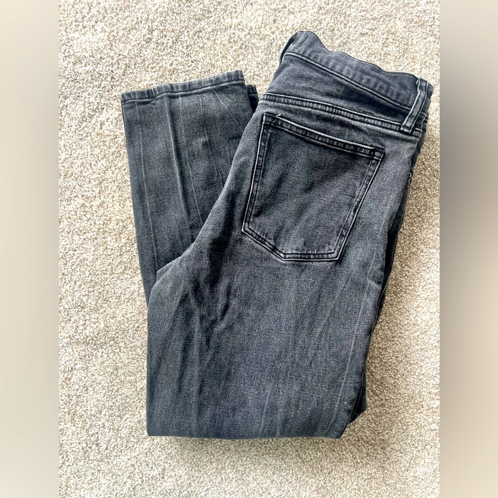 Abercrombie & Fitch. Size 30.